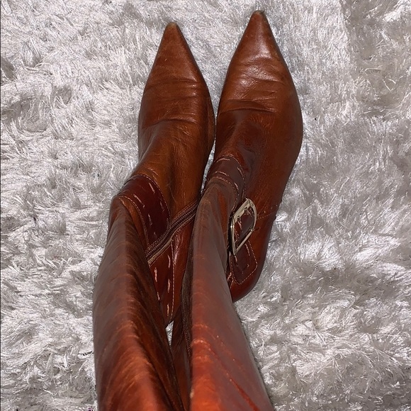 brown leather boots - Picture 4 of 7